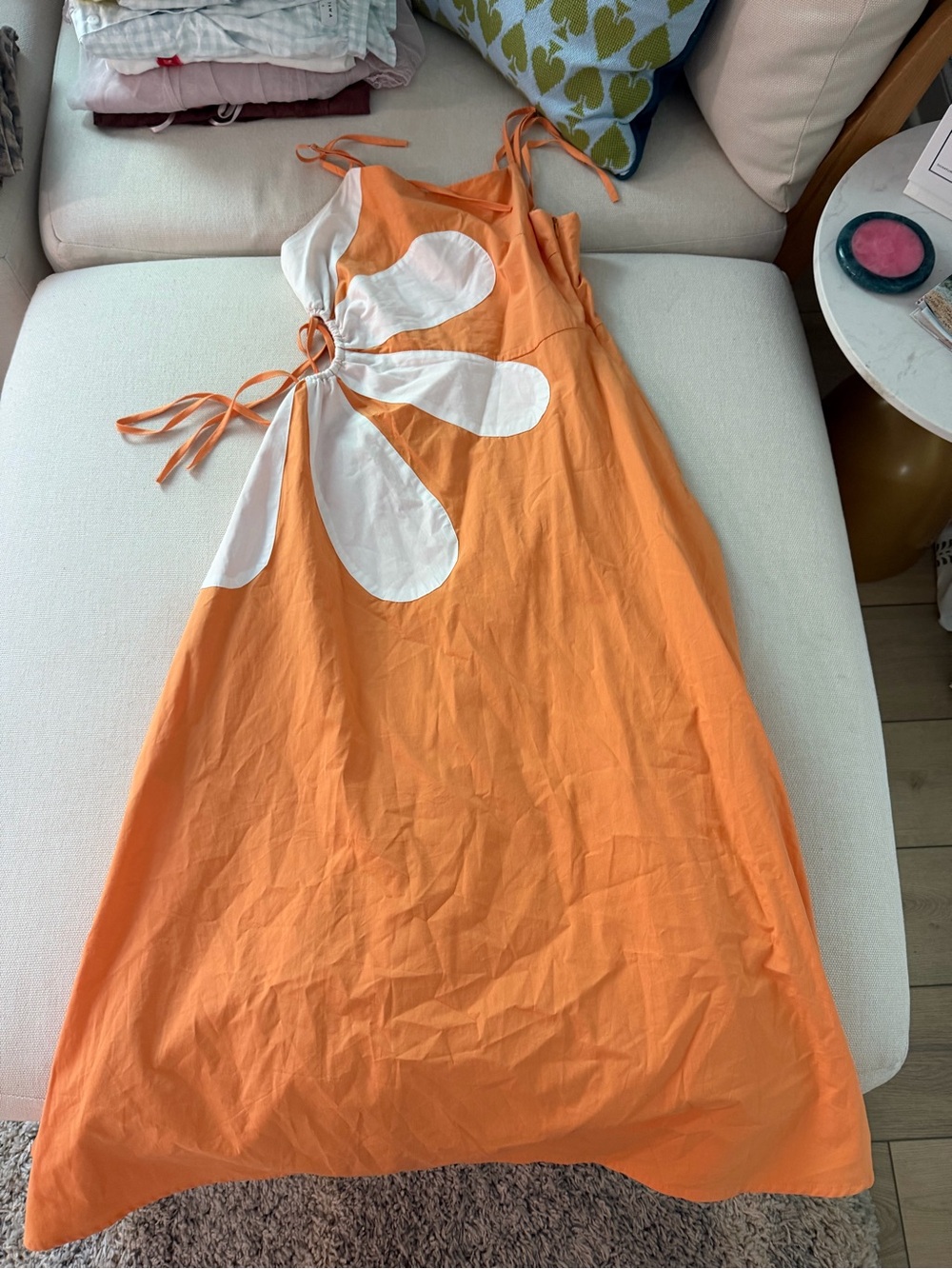 Orange and White cut out midi dress - Picture 7 of 10